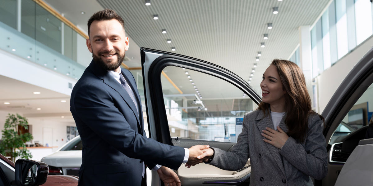 Meet & Greet vs. Standard Airport Transfers: Which One Is Right for You?
